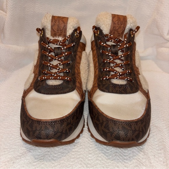MICHAEL KORS Maddy Teddy Brown Multi MK Logo Trainer US size 7.5 - Picture 2 of 10